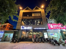 Hình ảnh Hiếmm!! Mặt bằng kinh doanh cực xịn mặt phố Nguyễn Hoàng