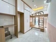 Hình ảnh Cho thuê Ban công gác xép full nội thất mới tinh ngay trung tâm hà nội