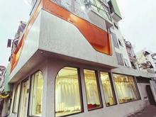 Hình ảnh Cho thuê góc nhà 2MT 5  tầng thang Máy tại  Hồ Văn Huê- Phú Nhuận