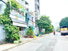 Hình ảnh Gấp Bán Nhà Đẹp, Phong Thuỷ Tốt - Vị Trí VIP Ngay Công Viên
