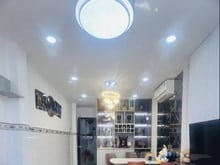 Hình ảnh Bán nhà mặt tiền Quận 5, dt sàn 210m2, Giảm mạnh chỉ còn 16.99 Tỷ.