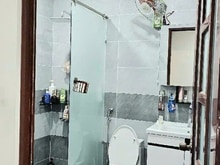 Hình ảnh BÁN nhà 4 tầng cộng hòa hẻm thông xe tải