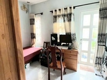 Hình ảnh nhà 3 tầng hẻm xe tải tránh đường đồng xoài