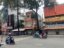 Hình ảnh Bán MT Nguyễn Tri Phương, Q10, ngang 9m, hầm 8 tầng DT: 9x12m,gía50 tỷ