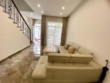 Hình ảnh Cho thuê nhà đẹp 4 phòng ngủ khu phú gia compound