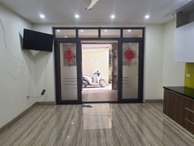 Hình ảnh Bán nhà đẹp Nguyễn Ngọc Vũ, 51m2, 5 tầng, mt 5m,  20m ra ô tô tránh, 1