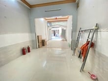Hình ảnh Cho Thuê Mặt Bằng Kinh Doanh Ngay Đường Ni Sư Huỳnh Liên Rộng 60m2