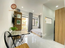 Hình ảnh Cho thuê 1PN có ban công full nội thất tòa nhà thang máy khu giặt sấy