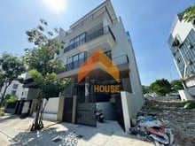 Hình ảnh ỐI ZỒI ÔI- TRÌNH là gì dạ thưa LÀ Villa MYSTERY Q2  đẹp vô đối LUÔN ạ!