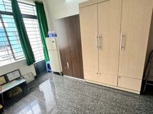 Hình ảnh Bán Gấp! HXH, 2 tầng, giáp Quận 1, gần 60m2, 3PN, KD sầm uất, sổ riêng