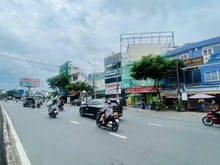 Hình ảnh Bán nhà MT đại lộ Nguyễn Văn Linh 8,6x11m- Nhà 2Tầng
