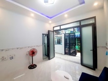 Hình ảnh Nhà 2 tầng chợ Chiến Lược, Ngang 5m nở hậu 6,2m, đường 4m, giá 3,99tỷ.