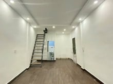 Hình ảnh Cần cho thuê nhà 1 trệt 1 lầu 11,5tr/th 2MT hẻm xe hơi Phan Văn Hân