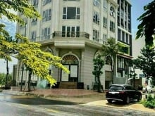 Hình ảnh Bán Nhà Góc 2 Mặt Tiền Lam Sơn, 10x18m, 2 Lầu, Ngay Phan Đăng Lưu