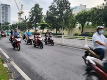 Hình ảnh Gấp bán shop Phú Mỹ Hưng MT Nguyễn Lương Bằng - góc ngã tư đông đúc.