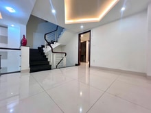 Hình ảnh Cho thuê Nguyên căn nhà phố kinh doanh Hưng Gia, 5 lầu, giá rẻ 53tr/th