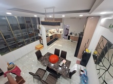 Hình ảnh Nhà mặt tiền đường, mới đẹp, ngang 5m 4PN, gần vincom q9, Nhỉnh 9Tỷ