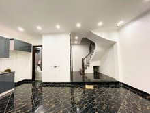 Hình ảnh Bán nhà Kim Giang ô tô qua nhà, dt 50m2, 6t, giá 9 tỷ, kinh doanh.