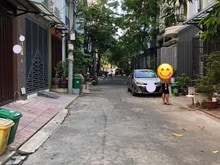 Hình ảnh nhà đẹp phía trên vòng xoay phú hữu, 3 tầng, giá chỉ nhỉnh 6.x tỉ