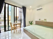 Hình ảnh Cho thuê Trang Chủ MB66.COM / Đăng Ký Tặng 66K ban công full nội thất kế bên nhà thờ Tân Định Q3