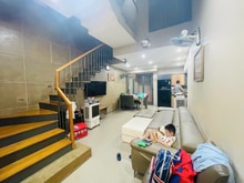 Hình ảnh Nguyễn Chí Thanh - 3/2 - 2 mặt hẻm - 4 tầng - 81M2 - Siêu hiếm Quận 5.
