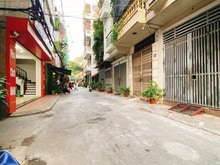 Hình ảnh Bán nhà Trần Quốc Hoàn 19 tỷ 8, 80m x 4 x 5.7m, ô tô tránh, ở ngay