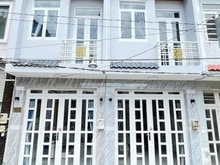 Hình ảnh 🔥🔥Nhà bán sổ hồng 🔥🔥2 lầu, hẻm xe hơi, gần quận 7🔥🔥