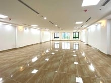 Hình ảnh Cho thuê nhà mặt phố QUAN HOA, DT 190m2x8 tầng+hầm, MT 9.5m, Giá 300tr