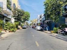 Hình ảnh Bán nhà Tân Phú, mặt tiền Lê Niệm , ngang 5 dài 18 , 4 lầu giá 13