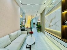 Hình ảnh Bán nhà Quận 4 dưới 4 tỷ đường Nguyễn Tất Thành 5 tầng 6 PN 4 WC 3.85t