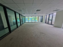 Hình ảnh Bán nhà 2 Mặt Tiền Hoàng Việt - Út Tịch, Tân Bình, DT: 7.5x13m 6 Tầng