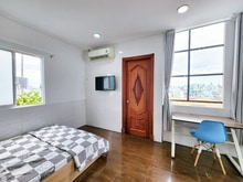 Hình ảnh Studio full nội thất, cửa sổ trời thang máy thoáng mát gần cầu 3/2 Q10