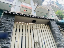 Hình ảnh Bán gấp nhà 4 tầng, DT 46m2, vài bước chân qua quận 1, khu dân trí.