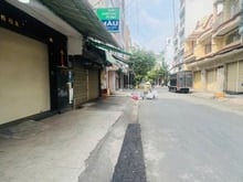 Hình ảnh Nhà 3 tầng 5×13 ngay khu phố ẩm thực 14tr