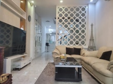 Hình ảnh Ở NGAY! Bán Nhà 4 Tầng Lung Linh Hai Bà Trưng, 54m2, 8.5 Tỷ