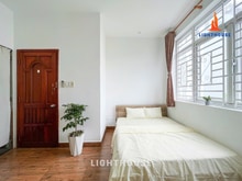Hình ảnh CHDV ngay khu k300 cửa sổ to đón gió có thang máy
