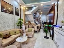 Hình ảnh Ở NGAY! Bán Nhà 5 Tầng Lung Linh Phan Xích Long, 42m2, 7.3 Tỷ