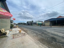 Hình ảnh cẦN bán 2018m2 đất ở Thị Xã ngay khu công nghiệp giá 220 triệu