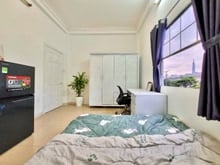 Hình ảnh CHDV dạng studio full nội thất cửa sổ trời view landmark81