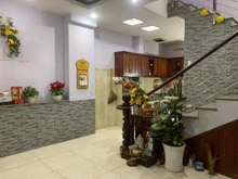 Hình ảnh Bán nhà mặt tiền thụt phường tân định, quận 1 đường huyền quang ngang