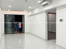 Hình ảnh Chính chủ cho thuê 2PN nội thất cơ bản, tầng cao mát mẻ Celadon City