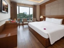 Hình ảnh HÀNG MỚI ! KS 4 Sao 12 X 32m 100 Phòng MT THỦ KHOA HUÂN 1,2 tỷ/th