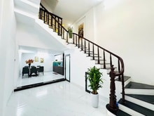 Hình ảnh Bán Nhà Khương Đình ,42m2 x5T ,Giá Hơn 7 tỷ ,Lo Góc 2 Thoáng ,oto gần