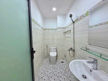 Hình ảnh Cơ Hội Sở Hữu Nhà Phố Quận 12-Đẹp, Sang Trọng, Gần Chợ