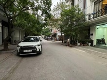 Hình ảnh Bán nhà Nam Từ Liêm 17 tỷ 800,84m2,MT 3,5m ô tô đỗ cửa,ô chờ thang may