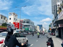 Hình ảnh Ngộp! Bán gấp MT Nguyễn Xí - 10x40m - CTXD hầm 10 lầu, ngay Vincom