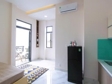 Hình ảnh Căn Hộ Ngay Trục Đường Lớn Của Bình Thạnh, Cách Hàng Xanh 800m