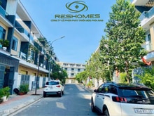 Hình ảnh Bán căn nhà phố 1 trệt 2 lầu đã hoàn thiện KDC Bửu Long 3