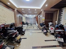 Hình ảnh Bán Gấp Nhà Phố Hoàng Cầu DT60m2,Phân Lô,Ô Tô Tránh,7 tầng Thang Máy