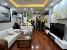 Hình ảnh Bán Nhà Gấp Hoàng Đạo  Thành - TX , 40M , Giá Hơn 8 Tỷ , Lo góc , oto